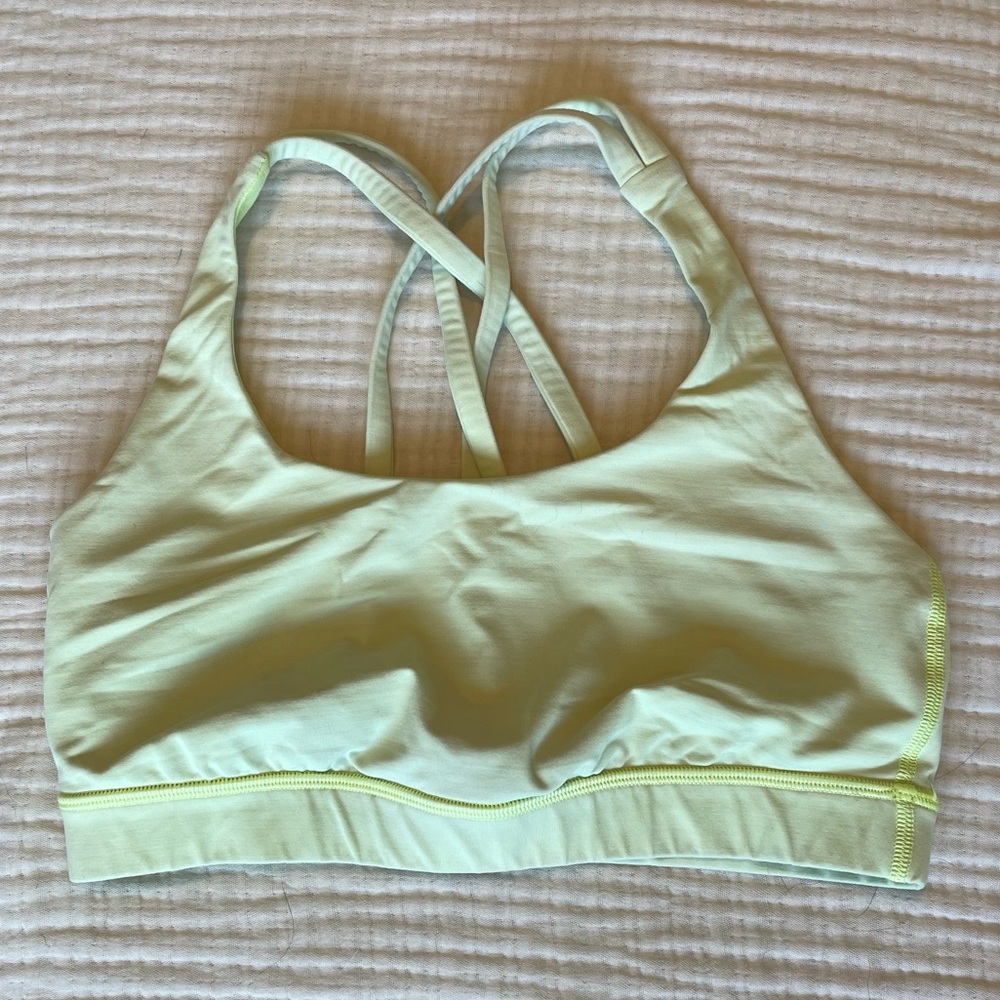 Lululemon sports bra